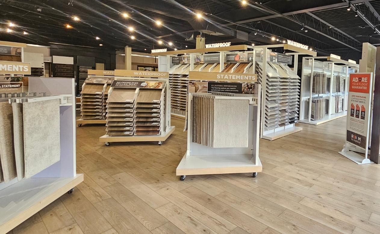 Kalamazoo flooring store interior displays